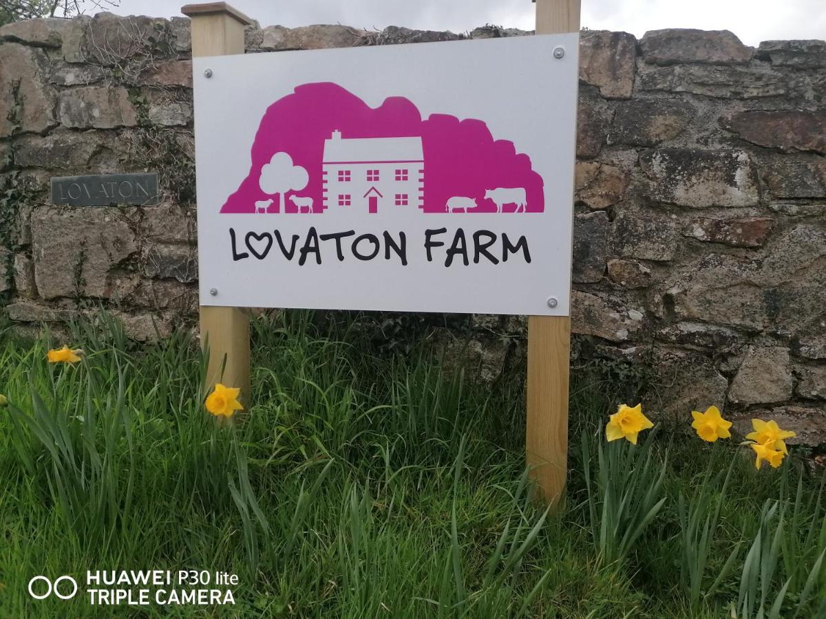 Lovaton Farmhouse Okehampton Eksteriør billede